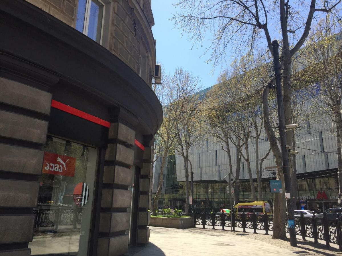 Apartment Gallery Rustaveli 1 Tbilisi Exterior foto